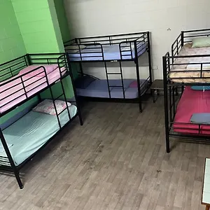  Hostal Mission Retreat